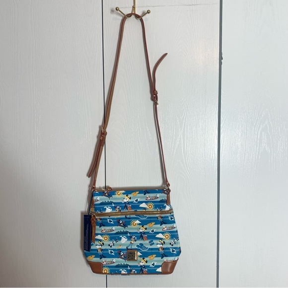 NWT. Disney Dooney & Bourke. Cruise line crossbody bag - Picture 3 of 12